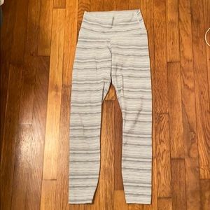 Lululemon Wunder Under legging, size 2